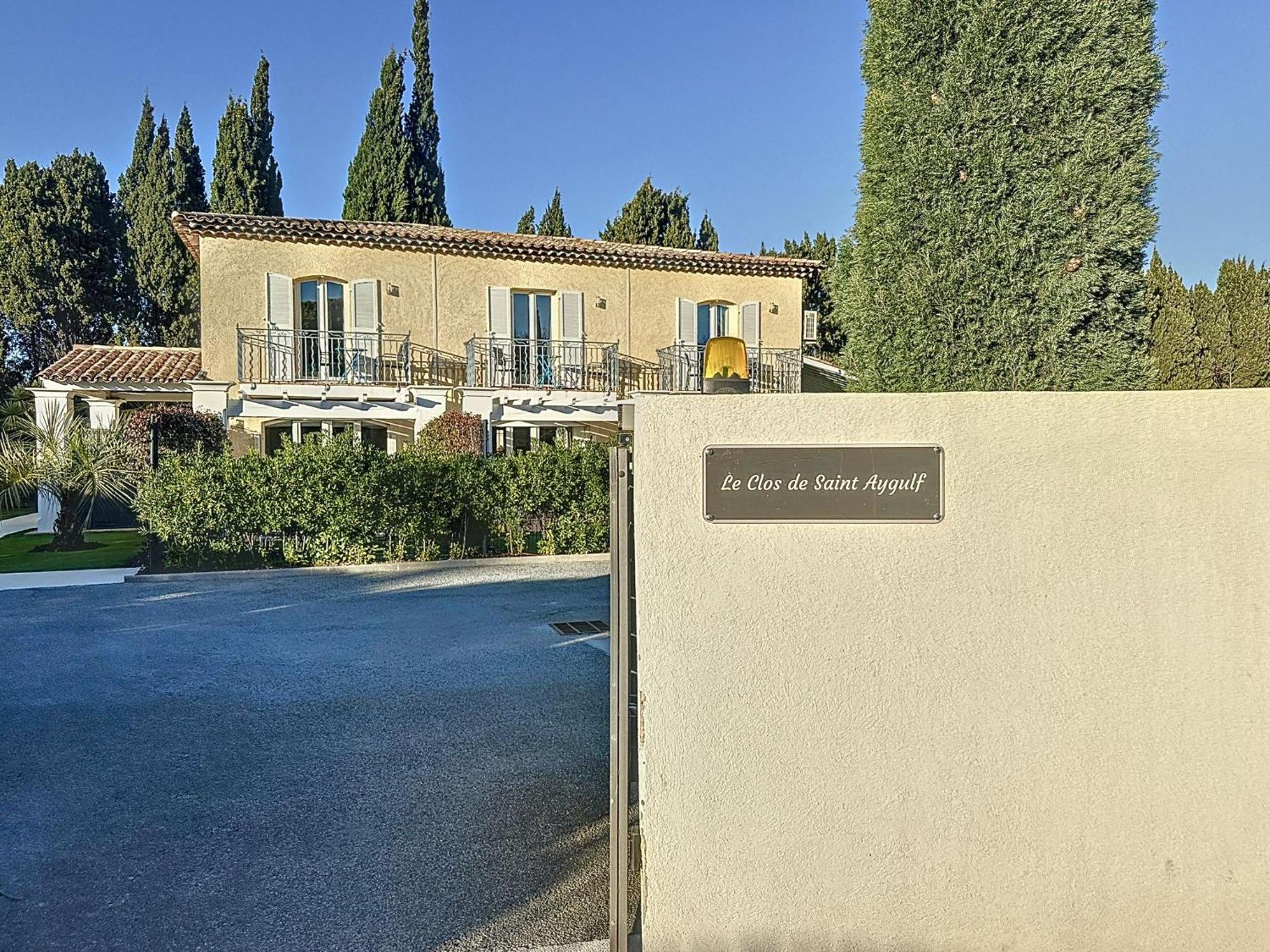 Le Clos De Saint Aygulf Luaran gambar